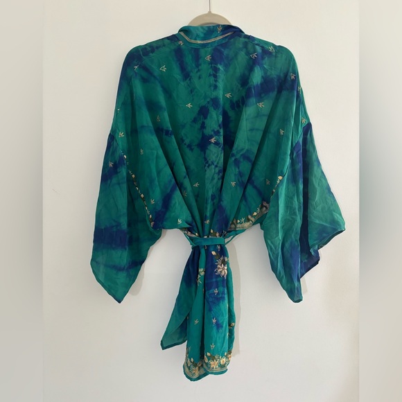 Sunchild Short Kimono - Picture 3 of 4